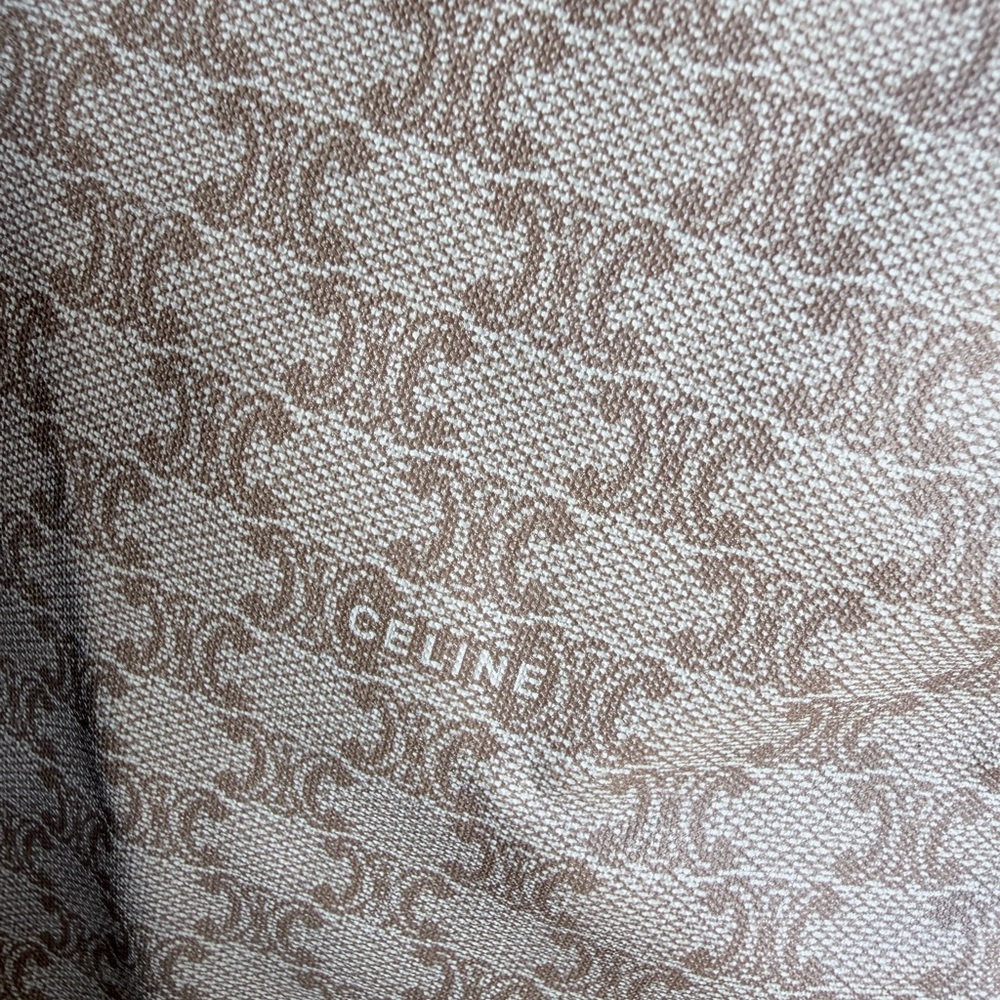 CELINE DUFFLE BAG IN VERY GOOD VINTAGE CONDITION. - Picture 13 of 13